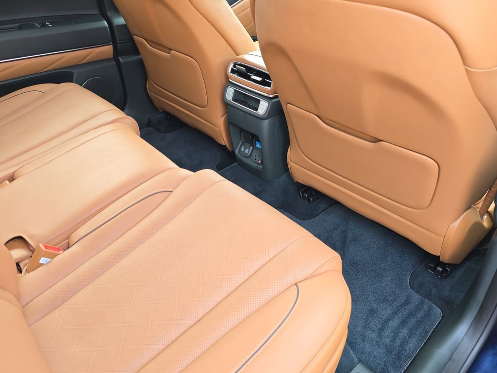 Used 2025 Genesis GV80 3.5T Advanced image 11