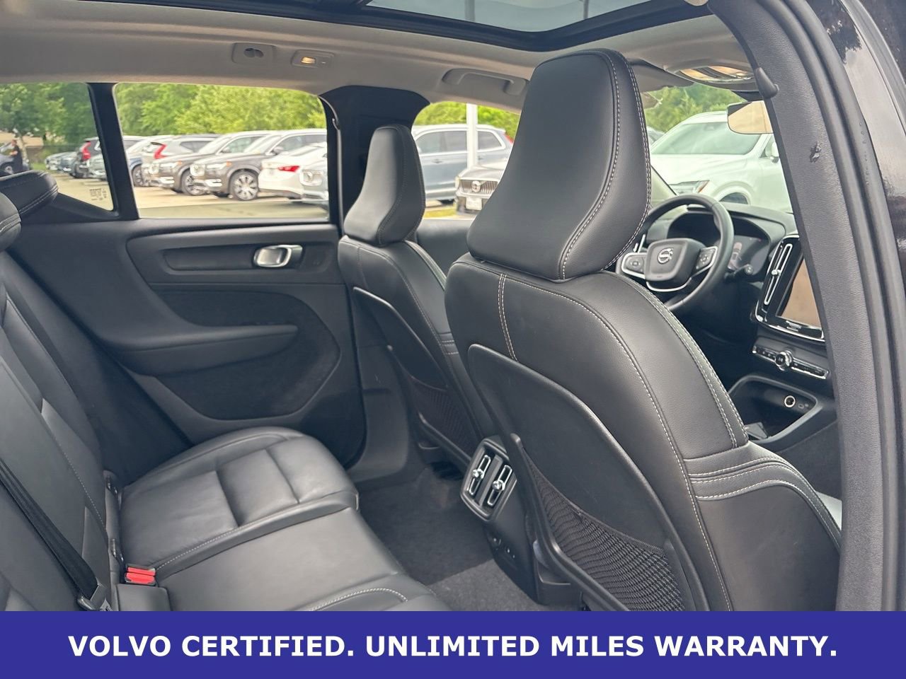 Certified 2025 Volvo XC40 B5 Core image 11
