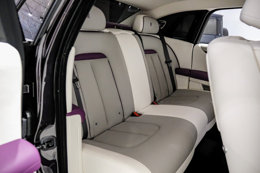 Used 2024 Rolls-Royce Ghost image 40