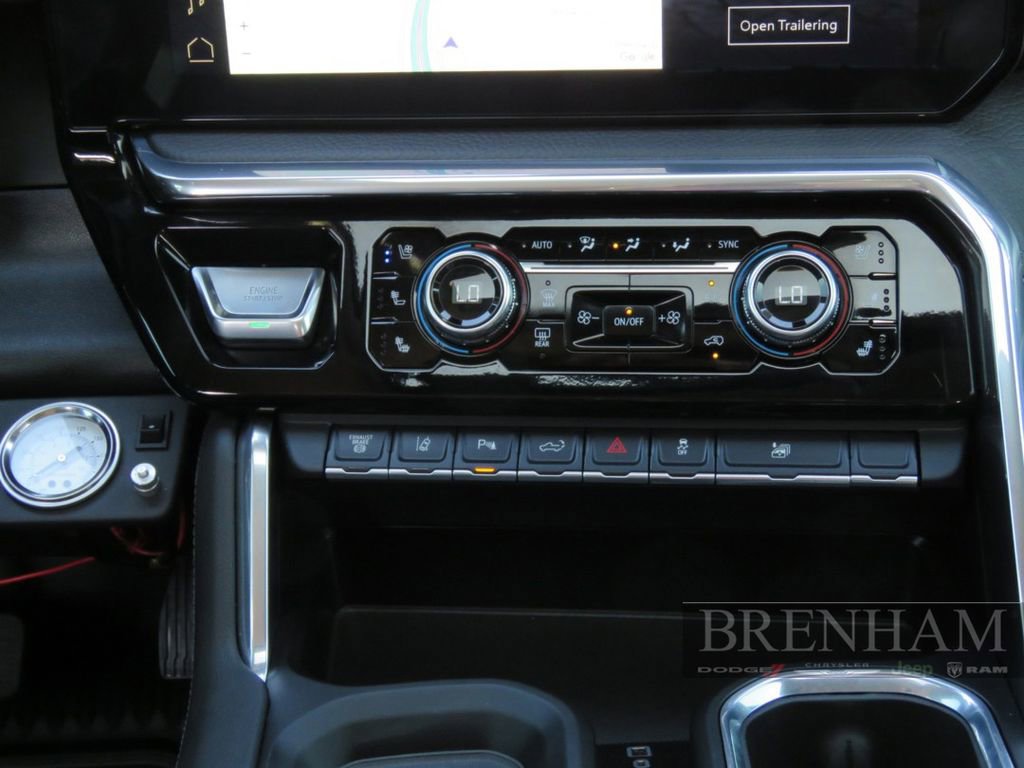 Used 2025 GMC Sierra 3500 Denali w/ Technology Package image 29