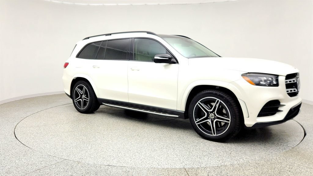 Used 2021 Mercedes-Benz GLS 580 4MATIC image 3