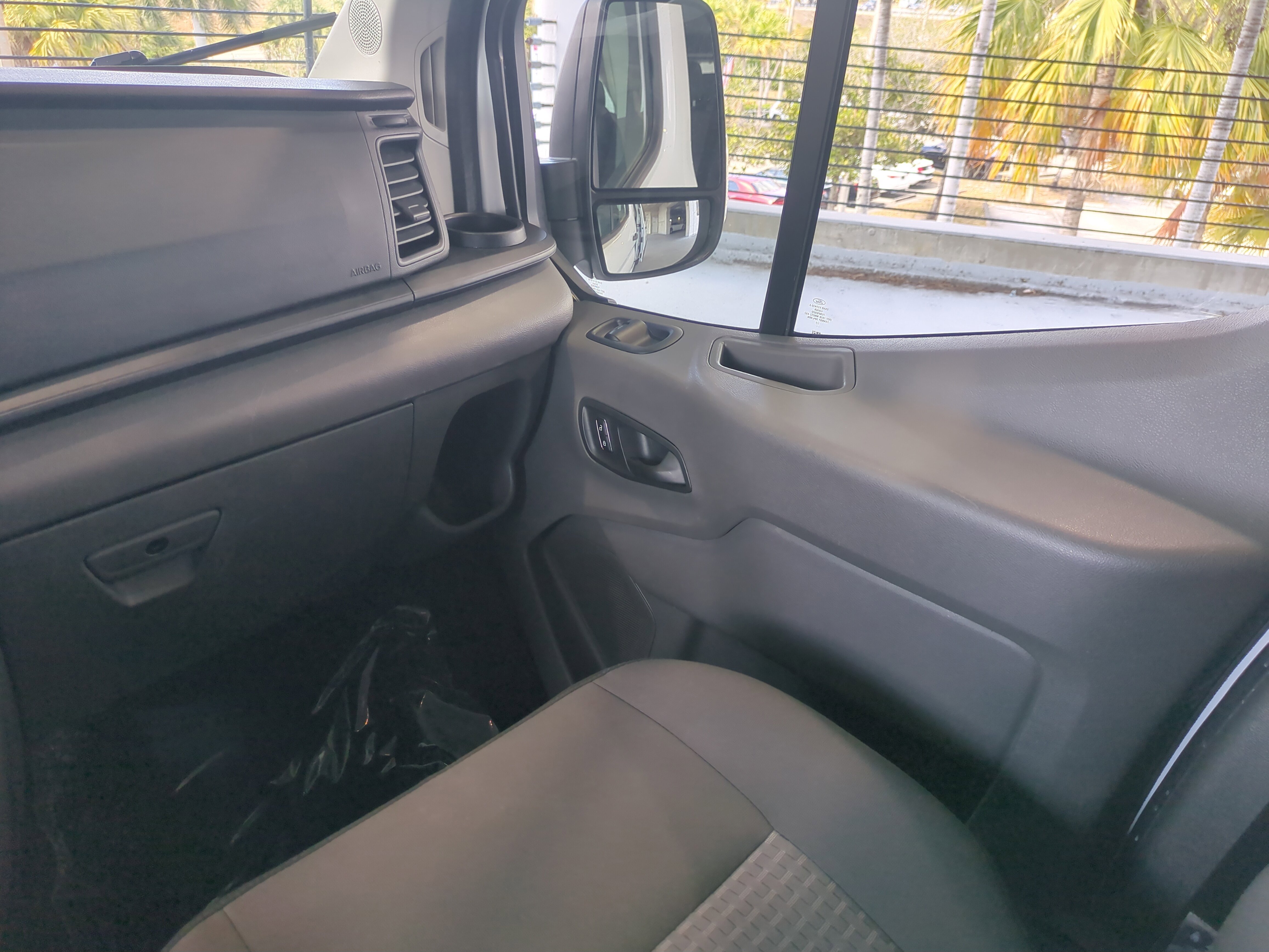 Used 2023 Ford Transit 350 XLT image 17