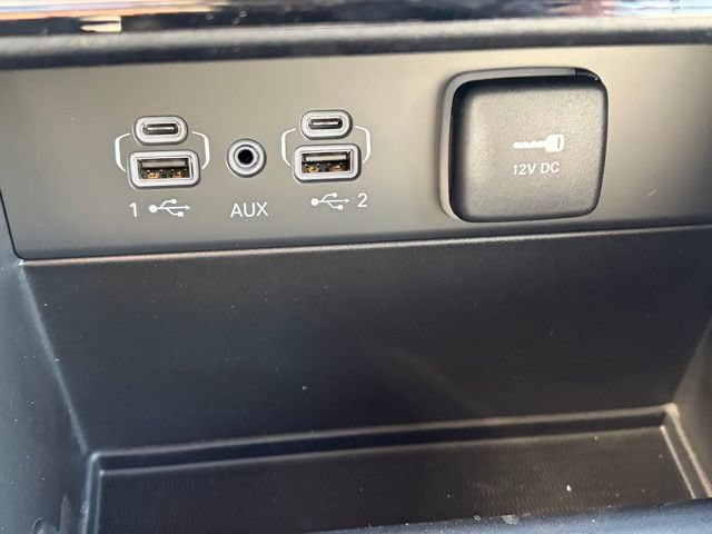 New 2026 Jeep Grand Cherokee Limited w/ Limited Altitude Package AWD/4WD image 23