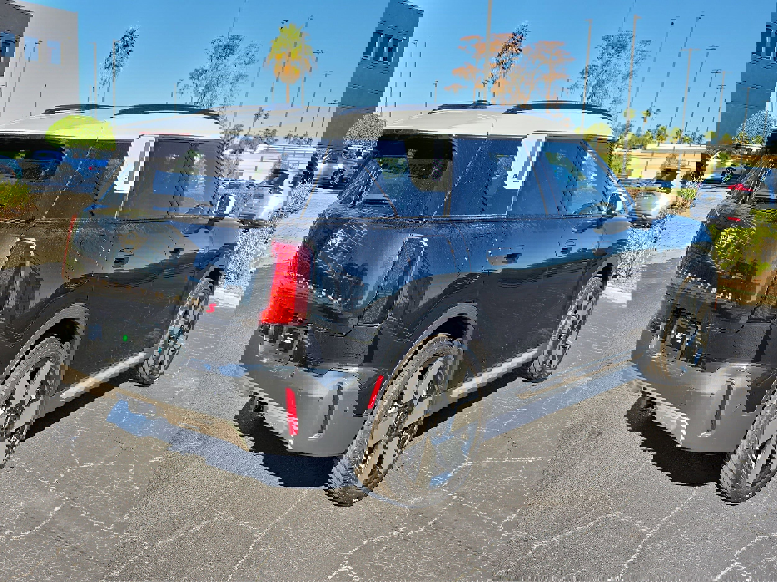 Certified 2025 MINI Cooper Countryman S w/ Comfort Package Max image 4