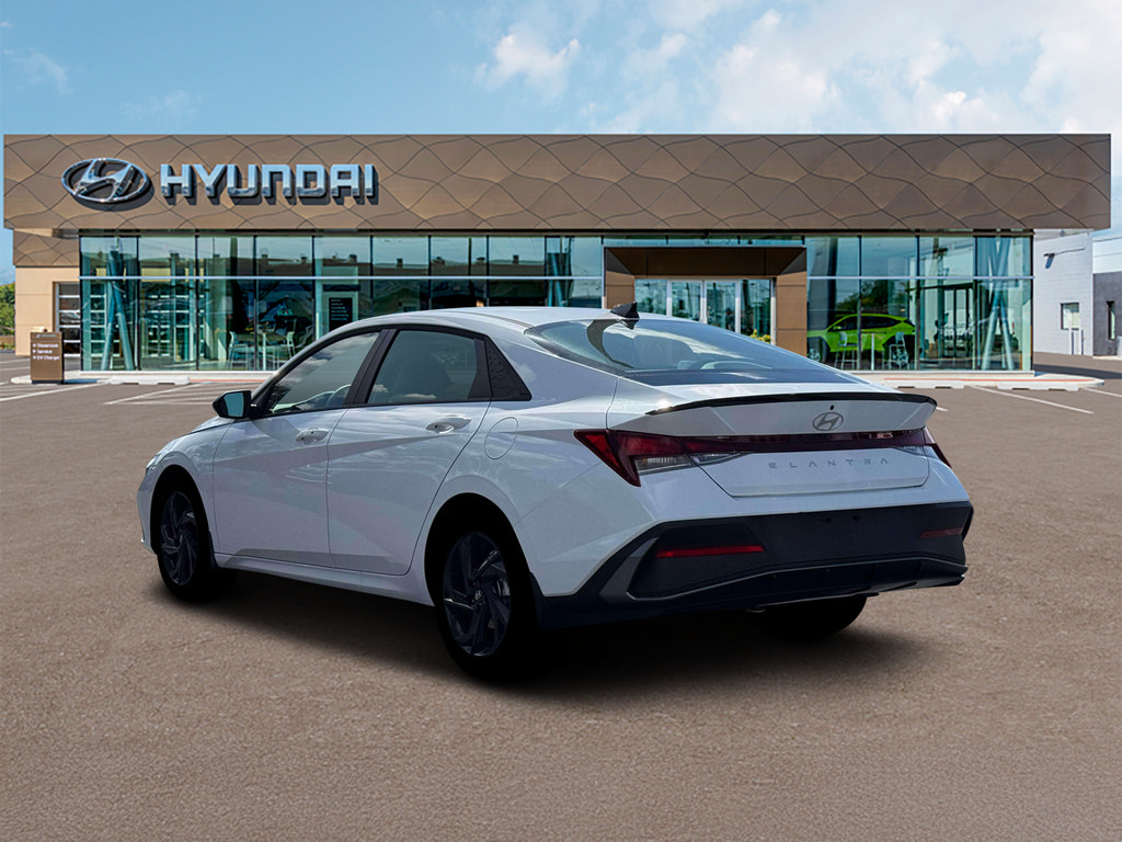 New 2026 Hyundai Elantra SEL Sport FWD image 5