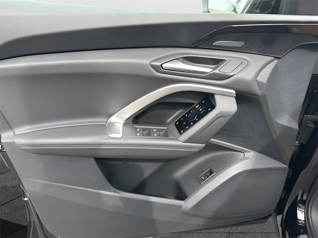 New 2025 Audi Q5 Premium Plus image 11