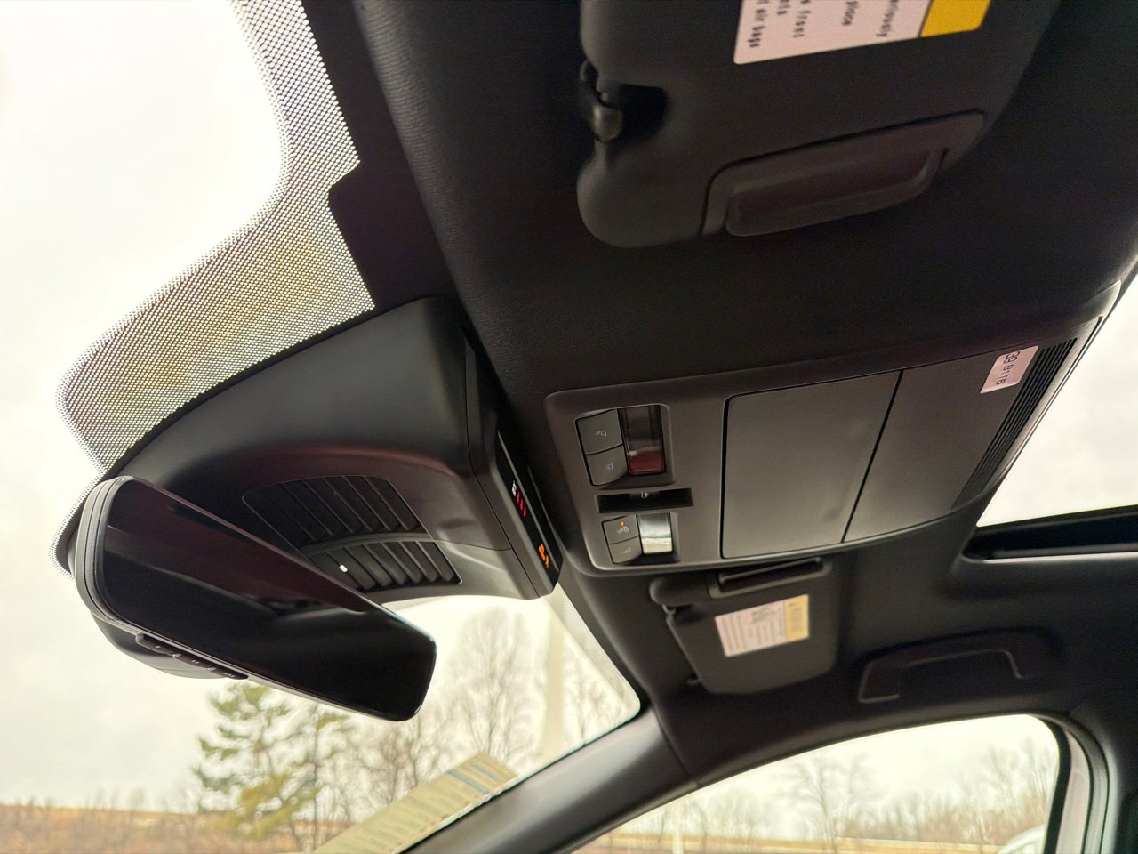 New 2026 MAZDA MAZDA3 Hatchback w/Premium Plus Pkg image 29