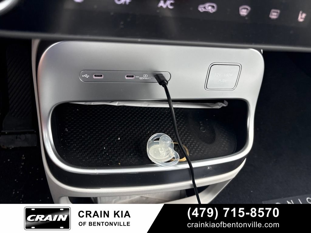 Used 2026 Hyundai Ioniq 9 Limited AWD/4WD image 17
