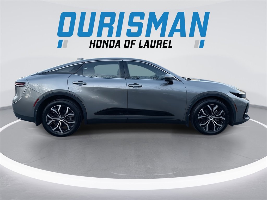 Used 2023 Toyota Crown XLE image 9