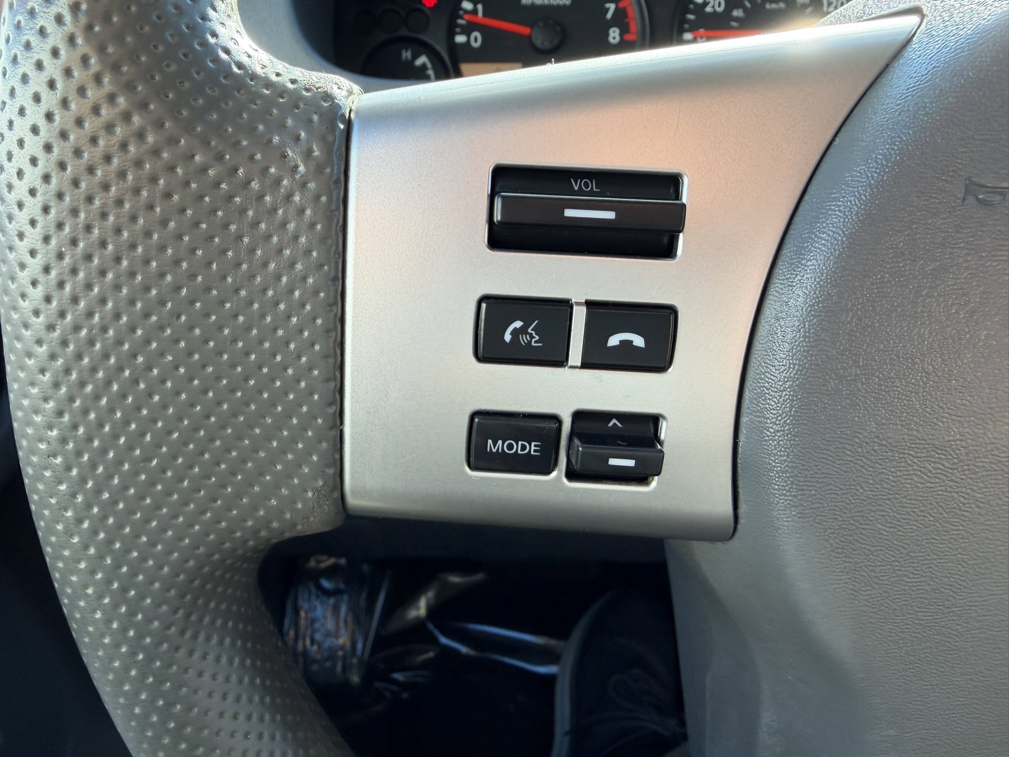 Used 2019 Nissan Frontier SV image 19