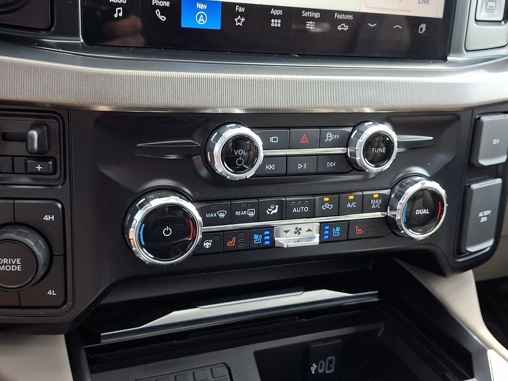 Used 2026 Ford F450 Platinum w/ Platinum Plus Package AWD/4WD image 16