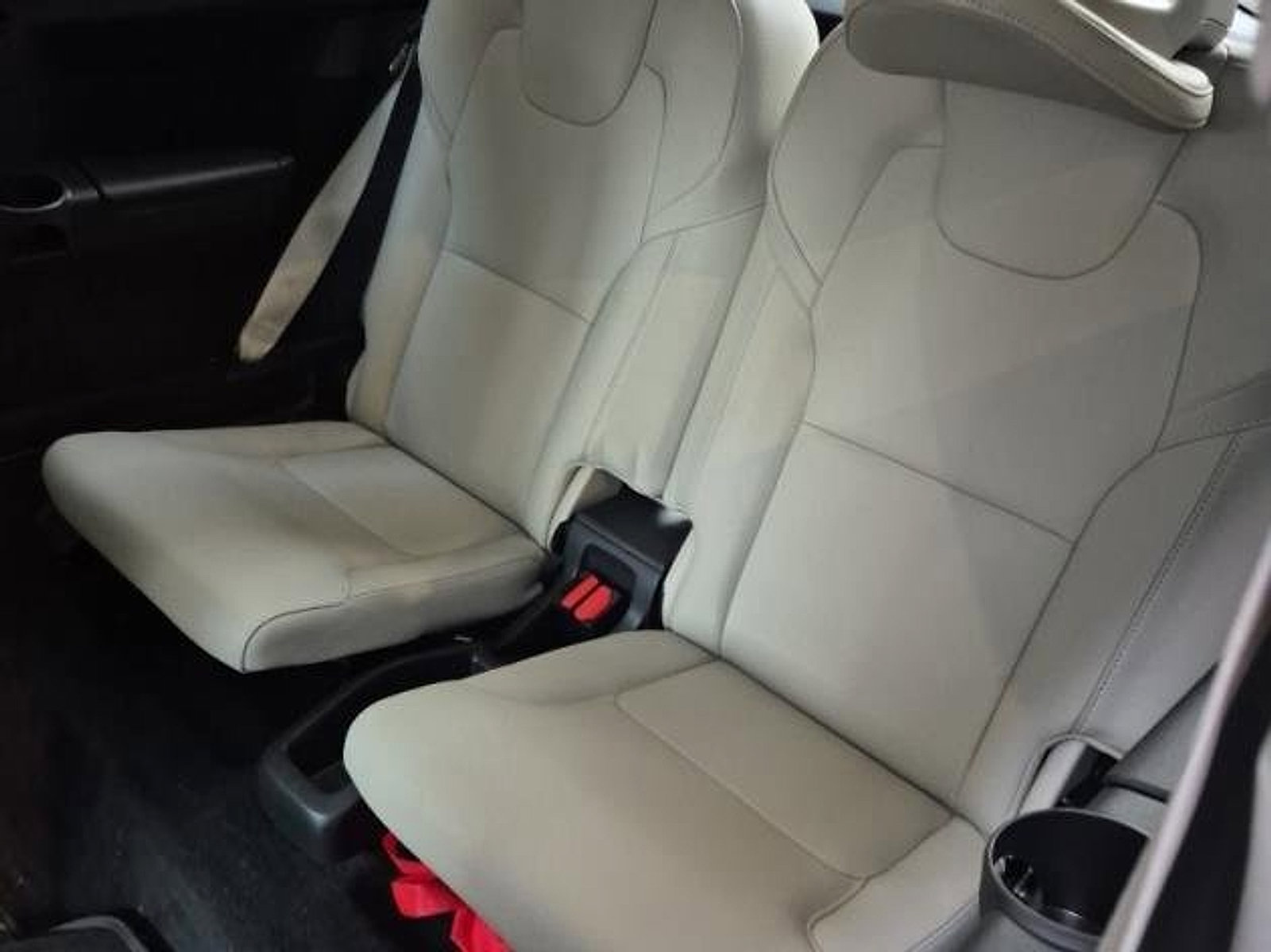 Certified 2023 Volvo XC90 B6 Plus w/ Protection Package Premier image 13