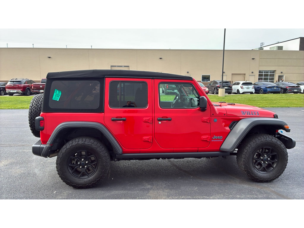 Used 2024 Jeep Wrangler Unlimited AWD/4WD image 7