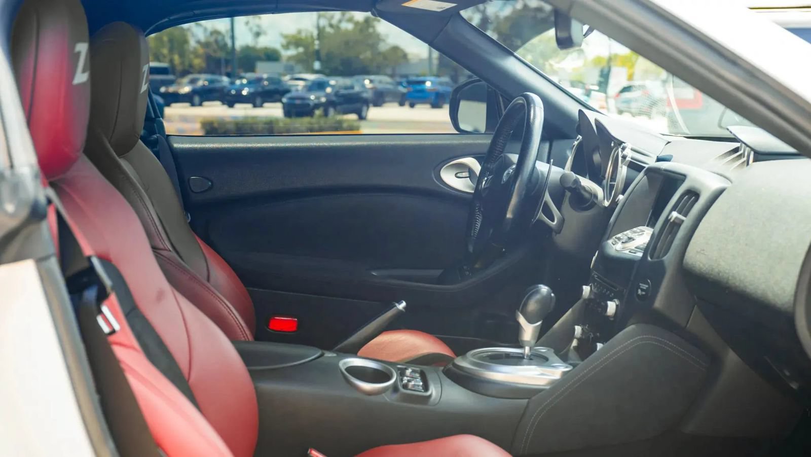 Used 2013 Nissan 370Z Touring w/ Sport Pkg RWD image 27