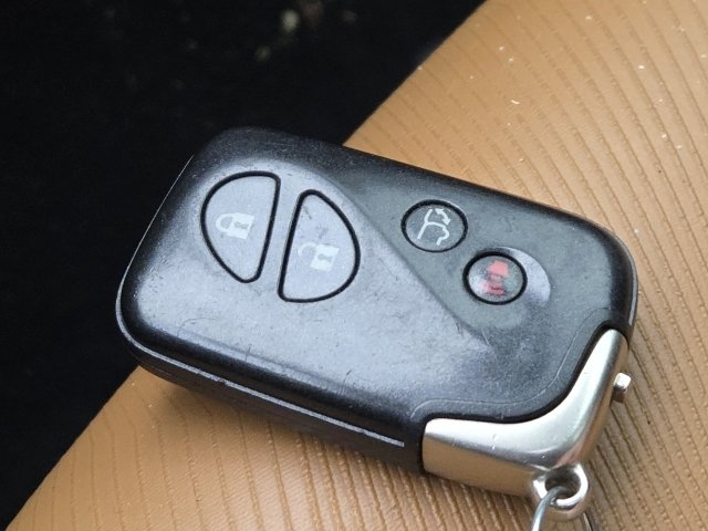 Used 2015 Lexus CT 200h image 1