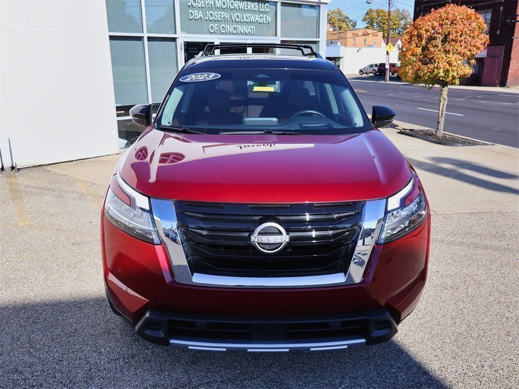 Used 2023 Nissan Pathfinder Platinum w/ Cargo Package image 8