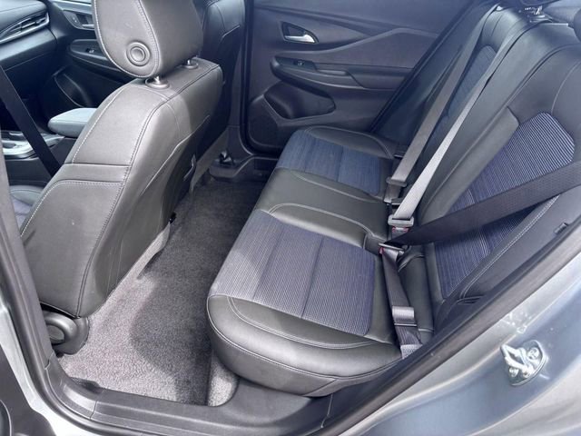 Used 2025 Buick Envista Preferred image 24