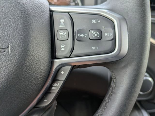 Used 2025 RAM 1500 Big Horn AWD/4WD image 16
