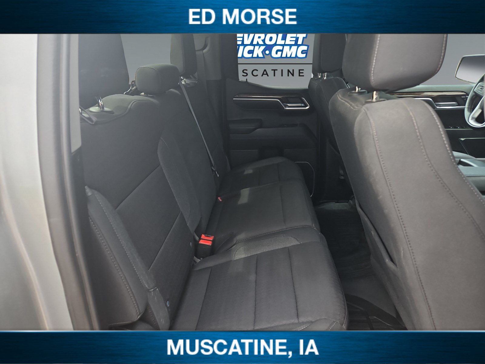 Used 2023 GMC Sierra 1500 SLE w/ Enhanced Capability Package AWD/4WD image 17