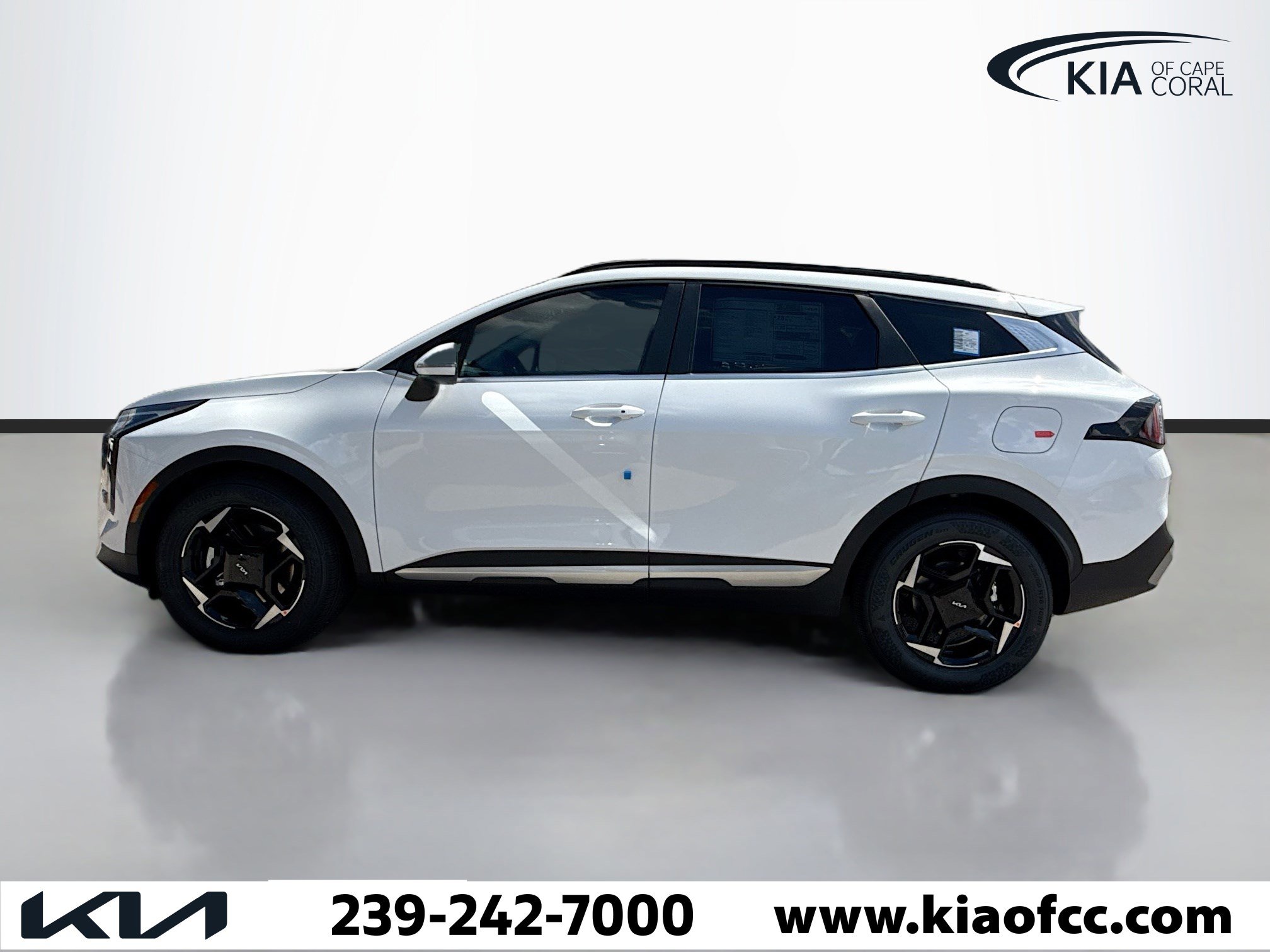 New 2026 Kia Sportage EX image 2