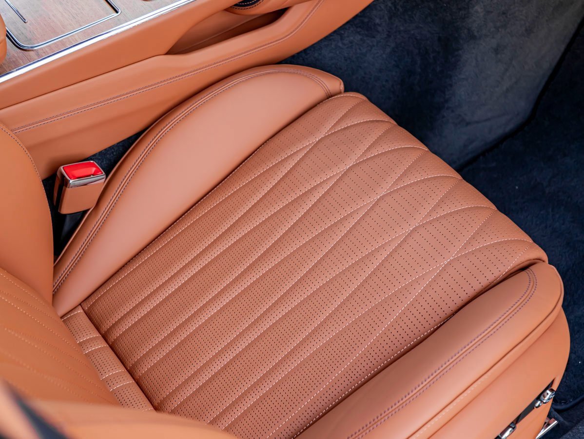 Certified 2023 Bentley Flying Spur V8 image 32