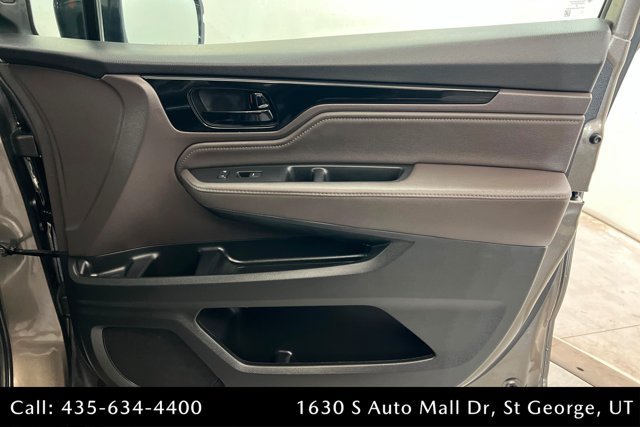 Used 2022 Honda Odyssey Elite image 23