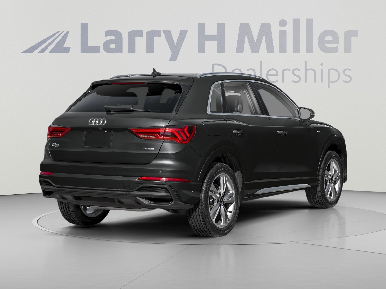 Used 2025 Audi Q3 2.0T Premium Plus w/ Premium Plus Package AWD/4WD image 2