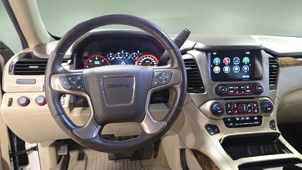 Used 2016 GMC Yukon Denali w/ Open Road Package image 39