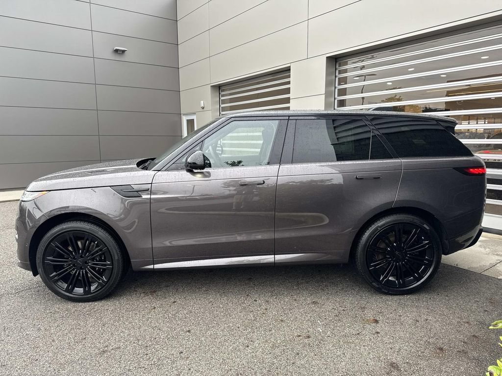 New 2026 Land Rover Range Rover Sport Dynamic SE AWD/4WD image 4