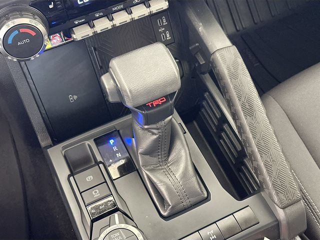 Used 2024 Toyota Tacoma TRD Off-Road w/ TRD Off Road Upgrade Package AWD/4WD image 18