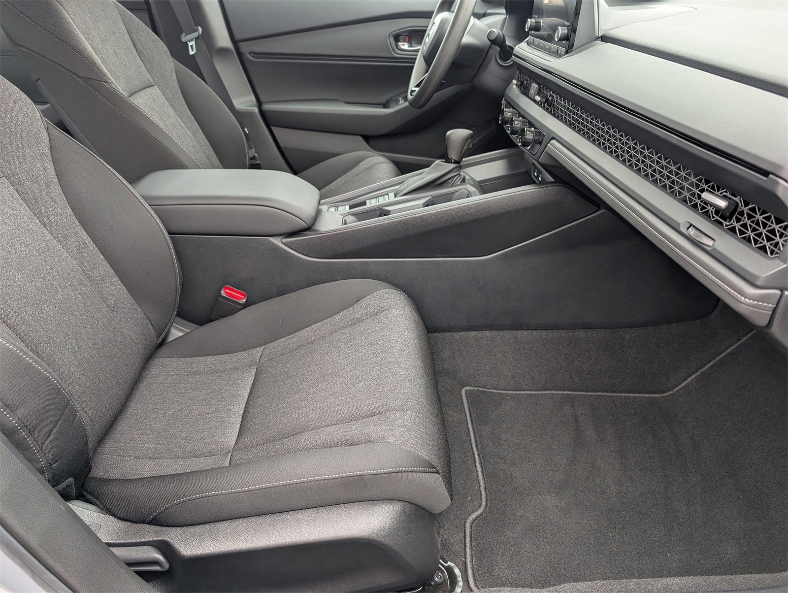 Used 2025 Honda Accord SE image 26