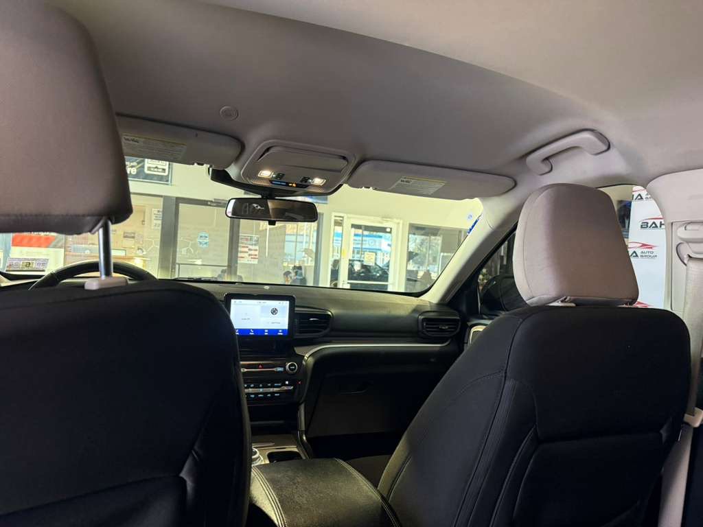 Used 2020 Ford Explorer XLT w/ Comfort Package AWD/4WD image 35