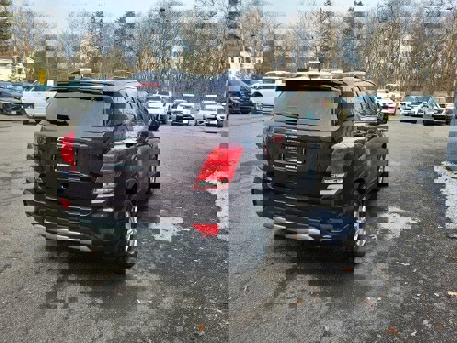 Used 2021 Chevrolet Trax LT w/ LT Convenience Package image 6