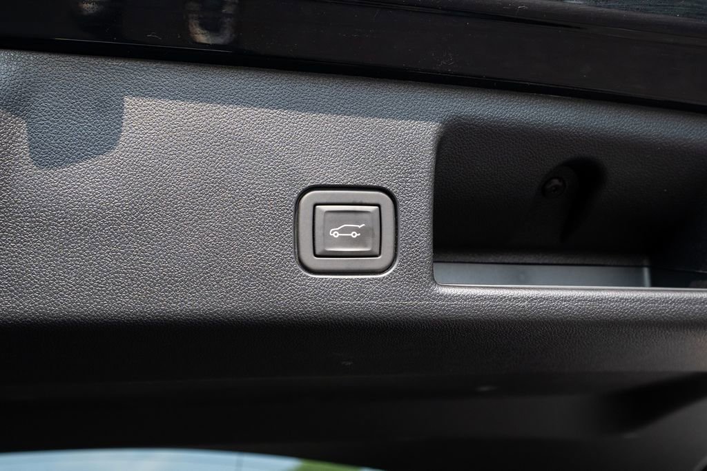 Used 2024 Chevrolet Equinox EV RS image 37