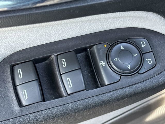 Used 2020 Chevrolet Equinox LS w/ LS Convenience Package image 17