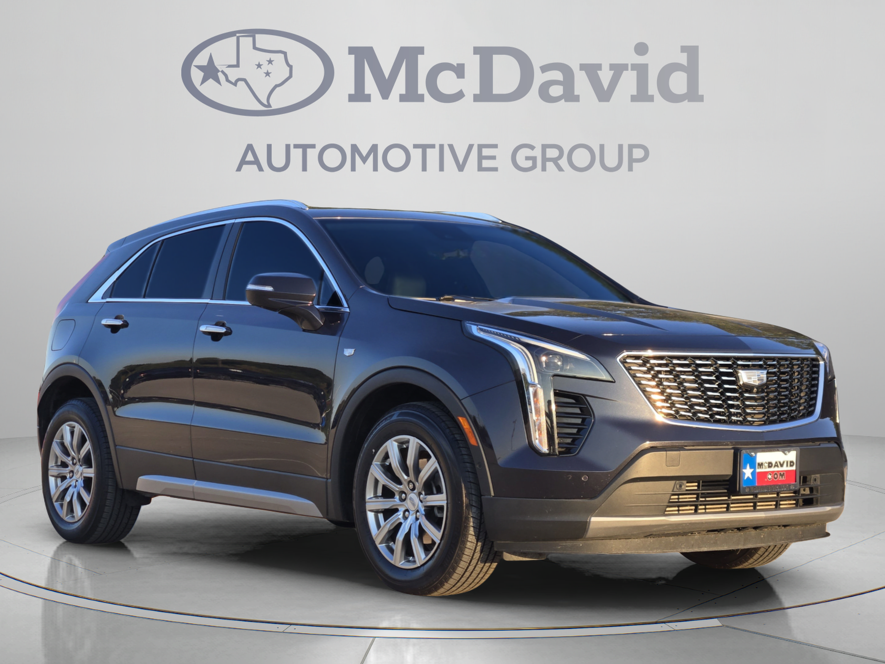 Used 2022 Cadillac XT4 Premium Luxury w/ Enhanced Visibility Package FWD image 7