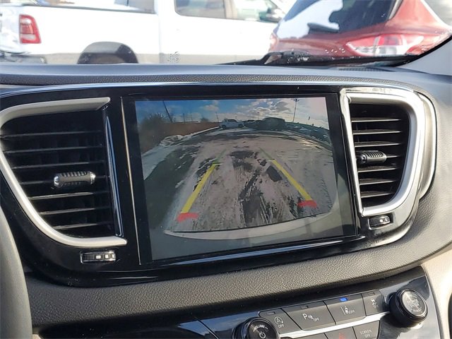 Used 2024 Chrysler Pacifica Touring-L image 14