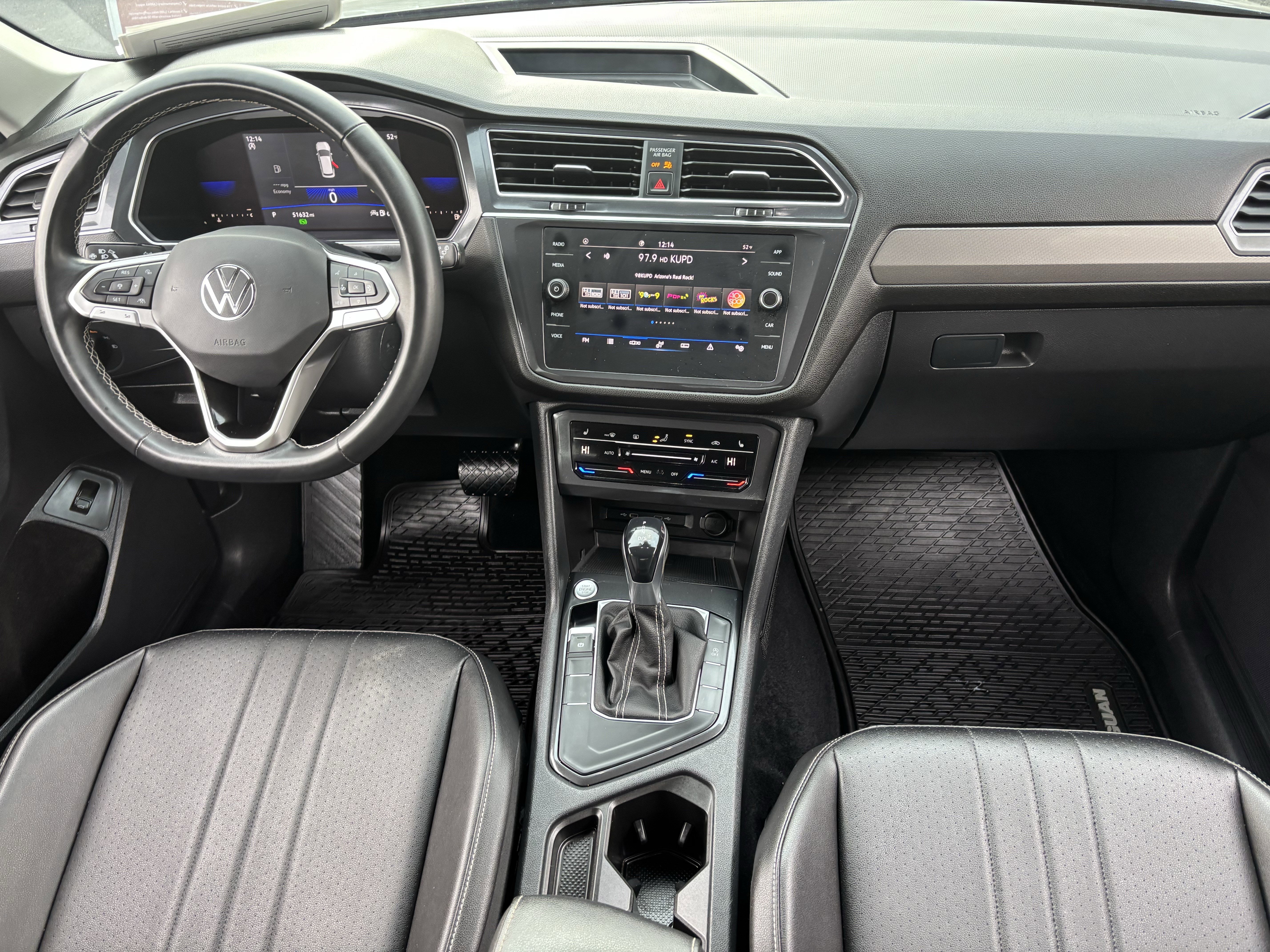 Used 2022 Volkswagen Tiguan SE image 14