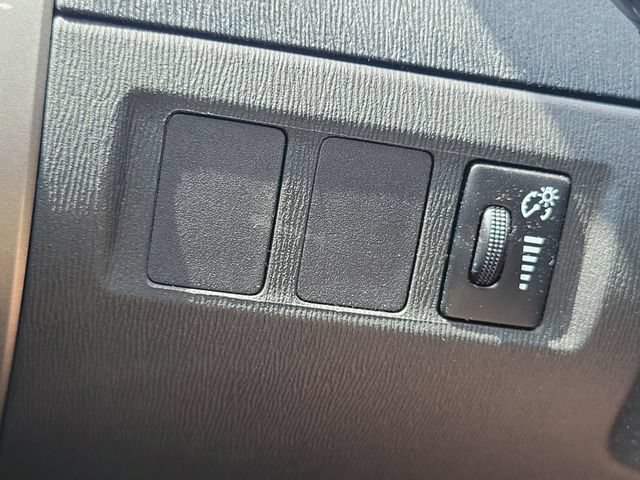 Used 2009 Toyota Prius w/ Pkg 6 FWD image 7