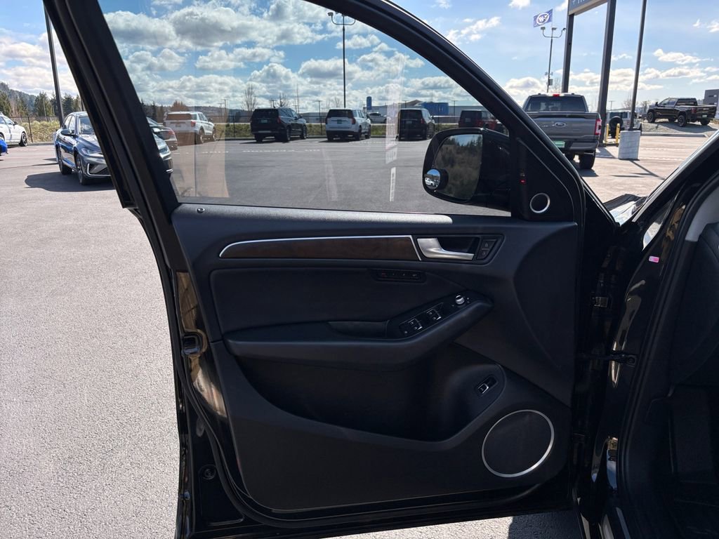 Used 2017 Audi Q5 3.0T Premium Plus w/ Technology Package image 23