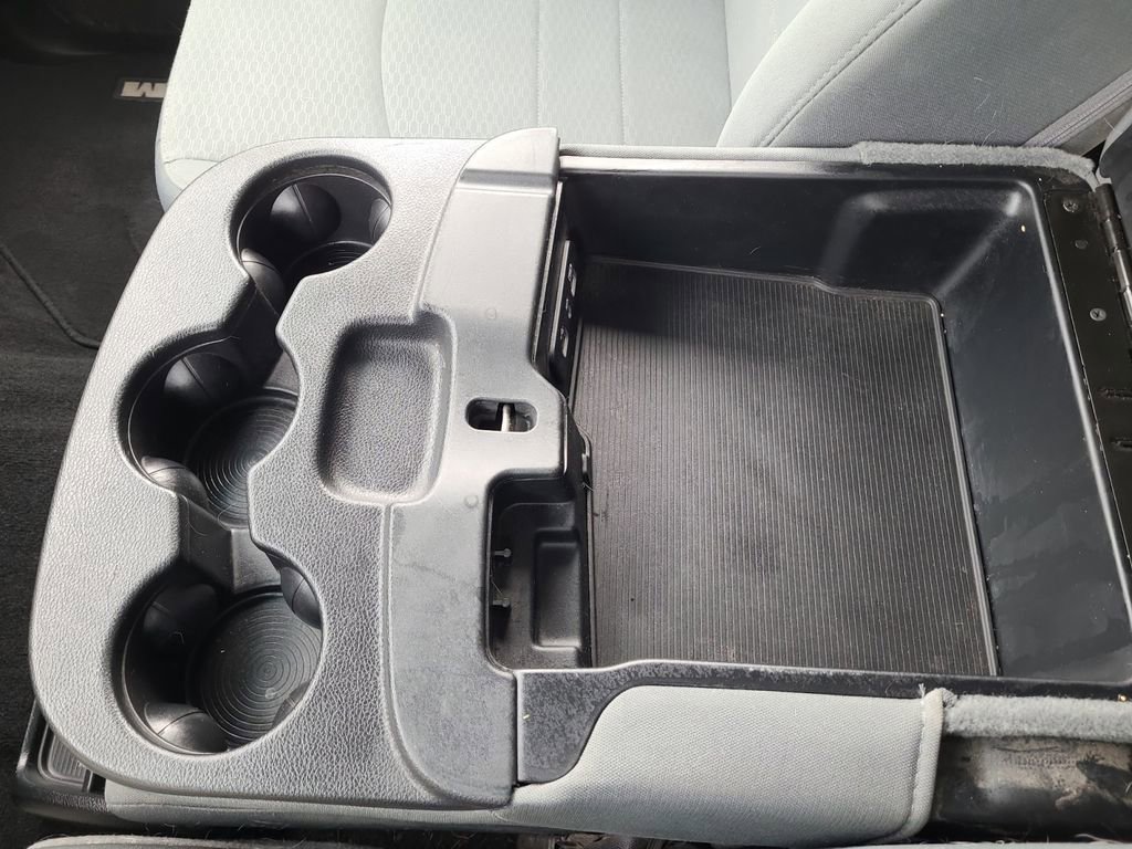 Used 2018 RAM 1500 Classic SLT image 26