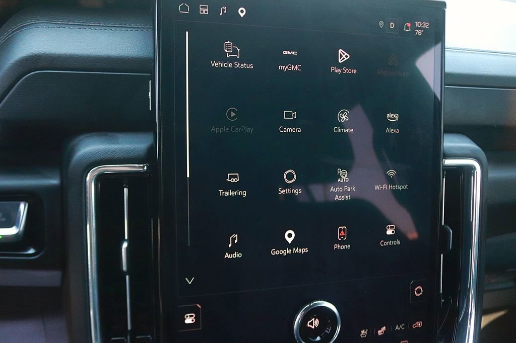 Used 2025 GMC Yukon XL Denali AWD/4WD image 29