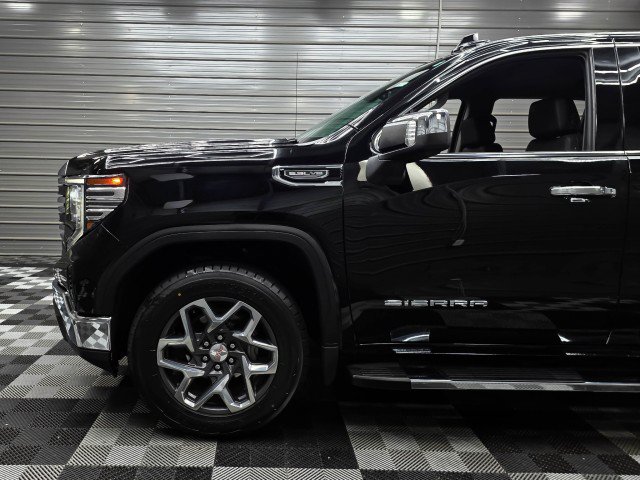 Used 2023 GMC Sierra 1500 SLT w/ SLT Premium Package AWD/4WD image 43