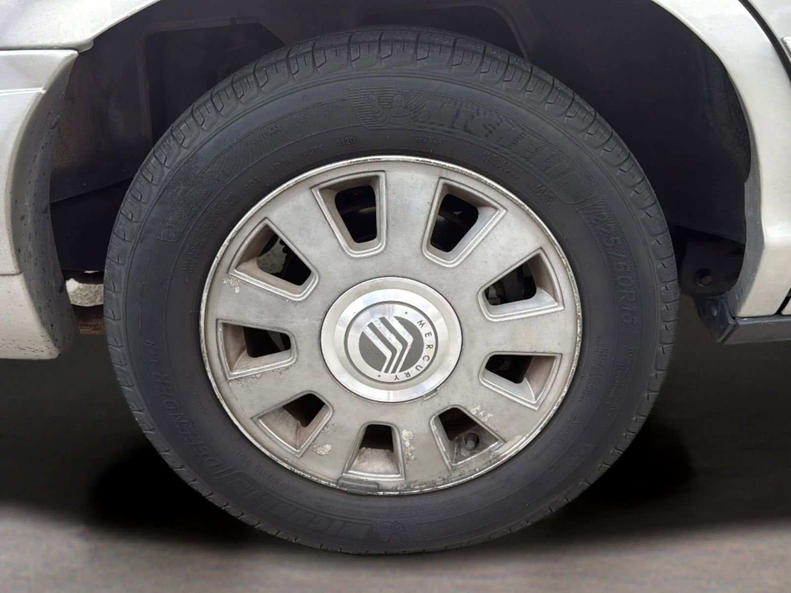 Used 2005 Mercury Grand Marquis LS image 22