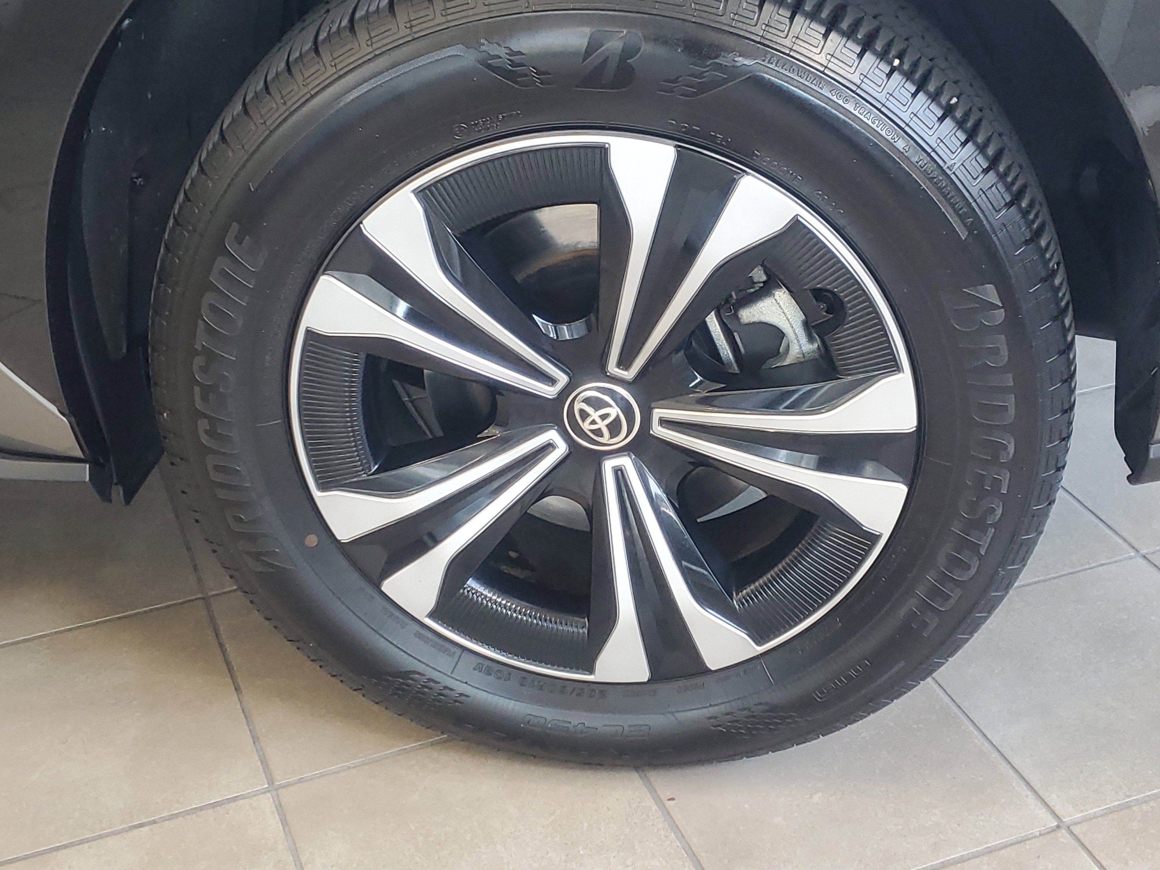 Certified 2024 Toyota bZ4X FWD image 4