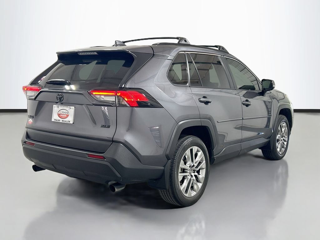 Used 2025 Toyota RAV4 XLE Premium FWD image 4