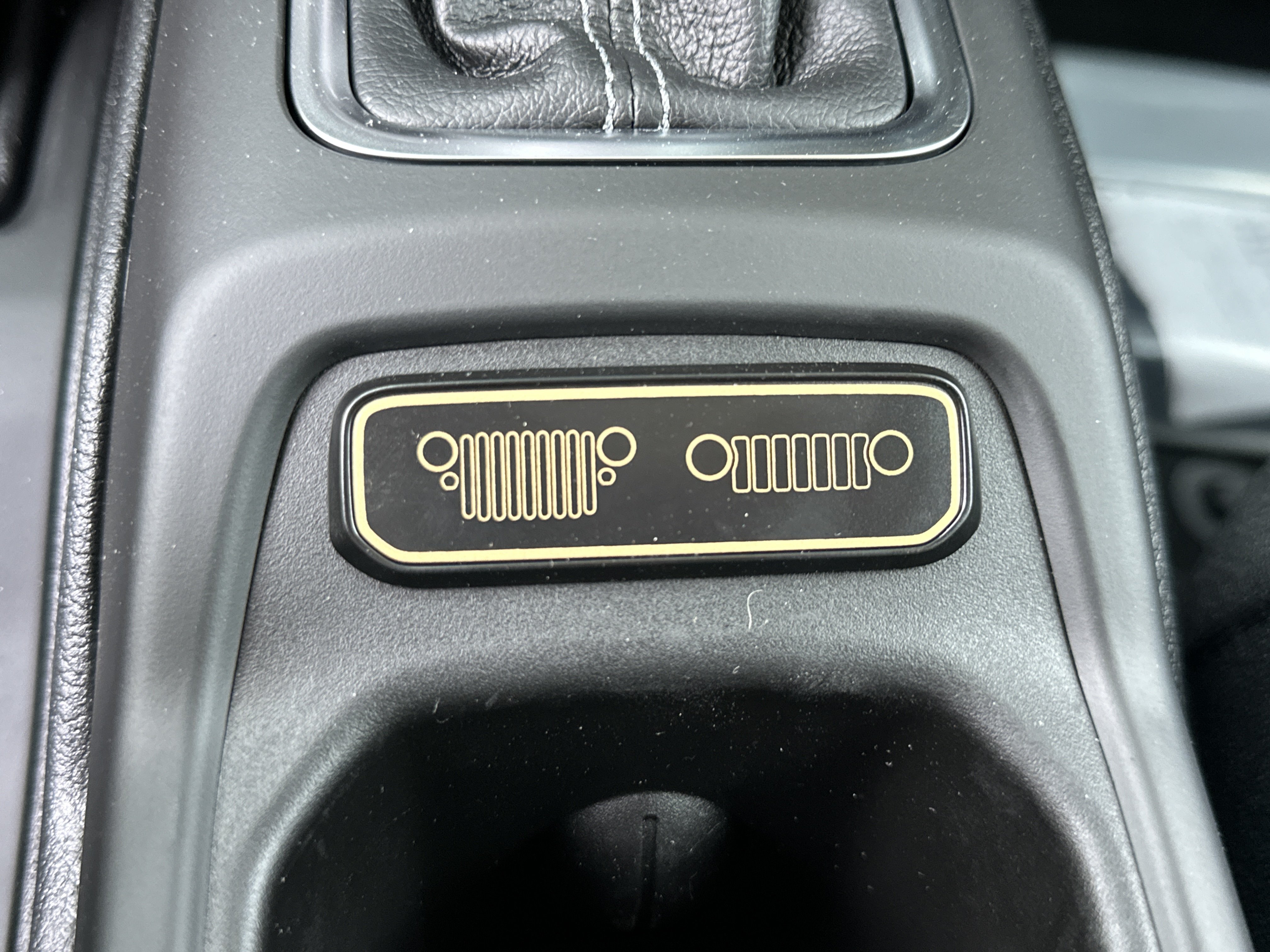 New 2026 Jeep Gladiator Sport AWD/4WD image 5