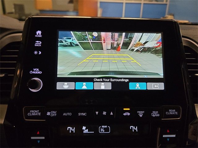 Used 2023 Honda Odyssey Touring image 17
