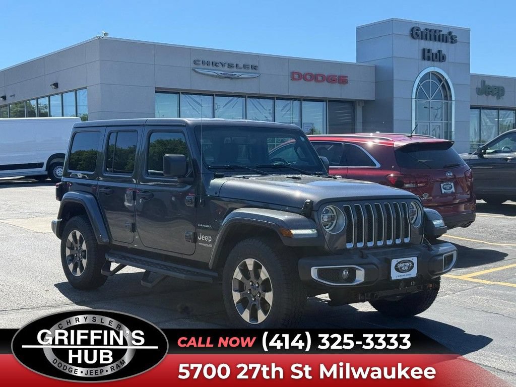 Used 2018 Jeep Wrangler Unlimited Sahara w/ Dual Top Group AWD/4WD image 1
