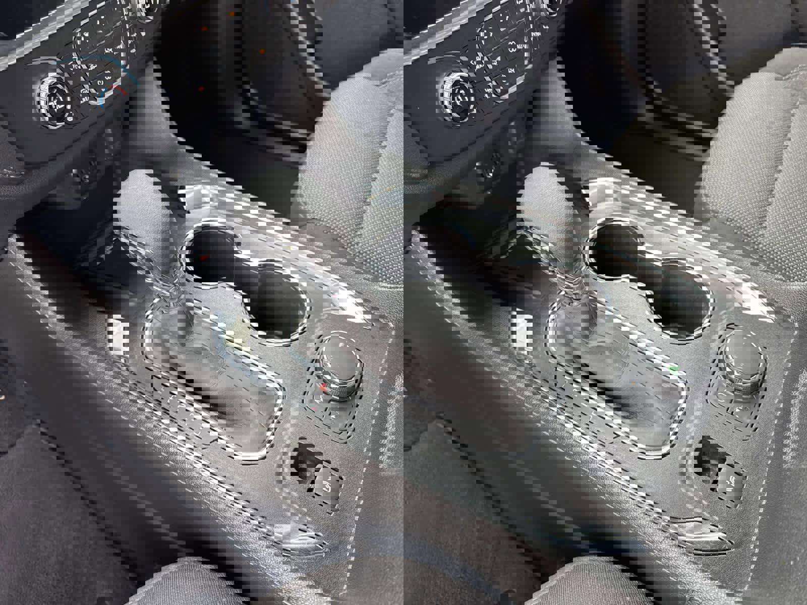 Used 2023 Chevrolet Traverse LT image 43